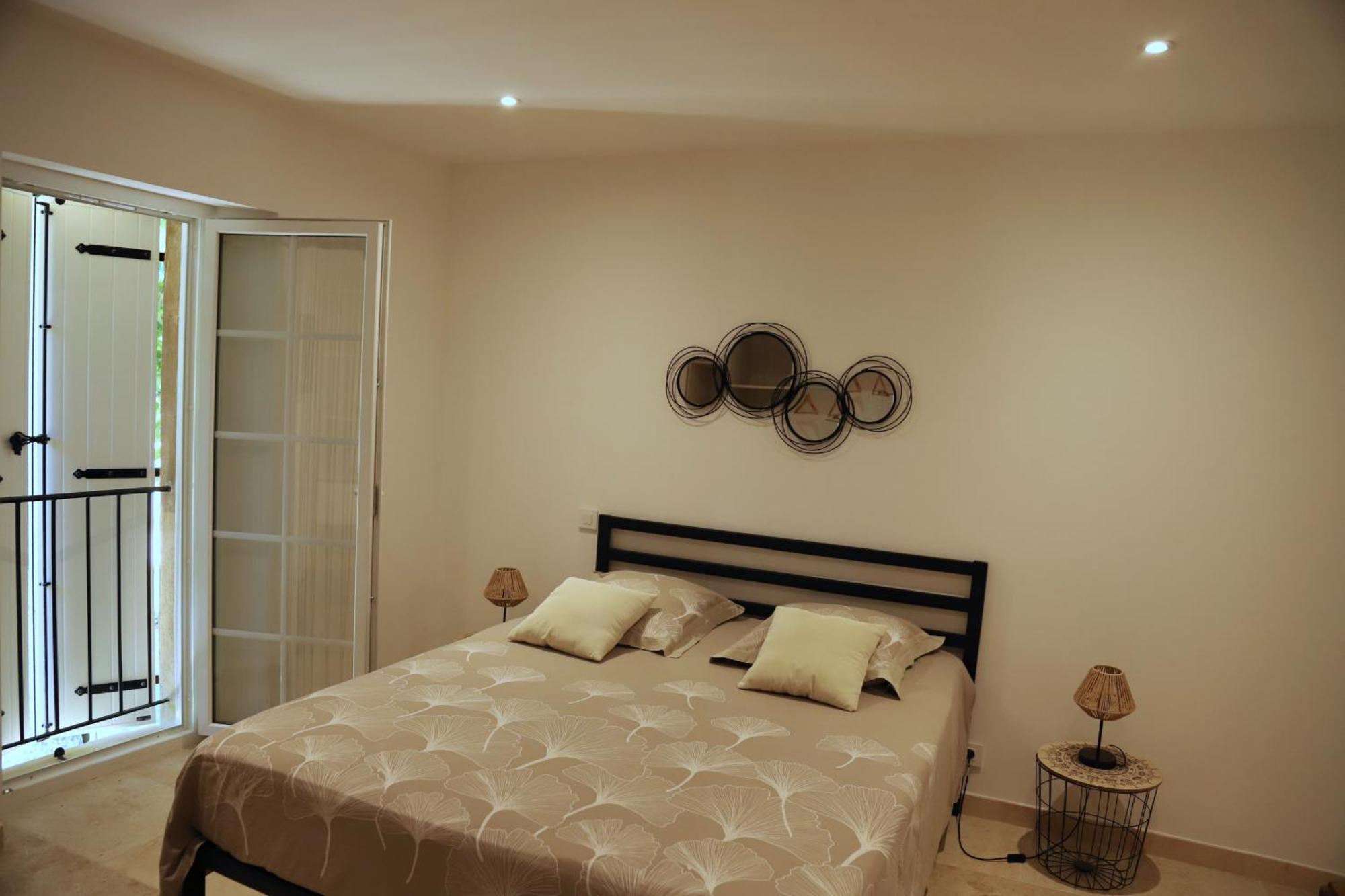 Duplex De Charme Au Coeur De La Provence. Appartement Pertuis Buitenkant foto